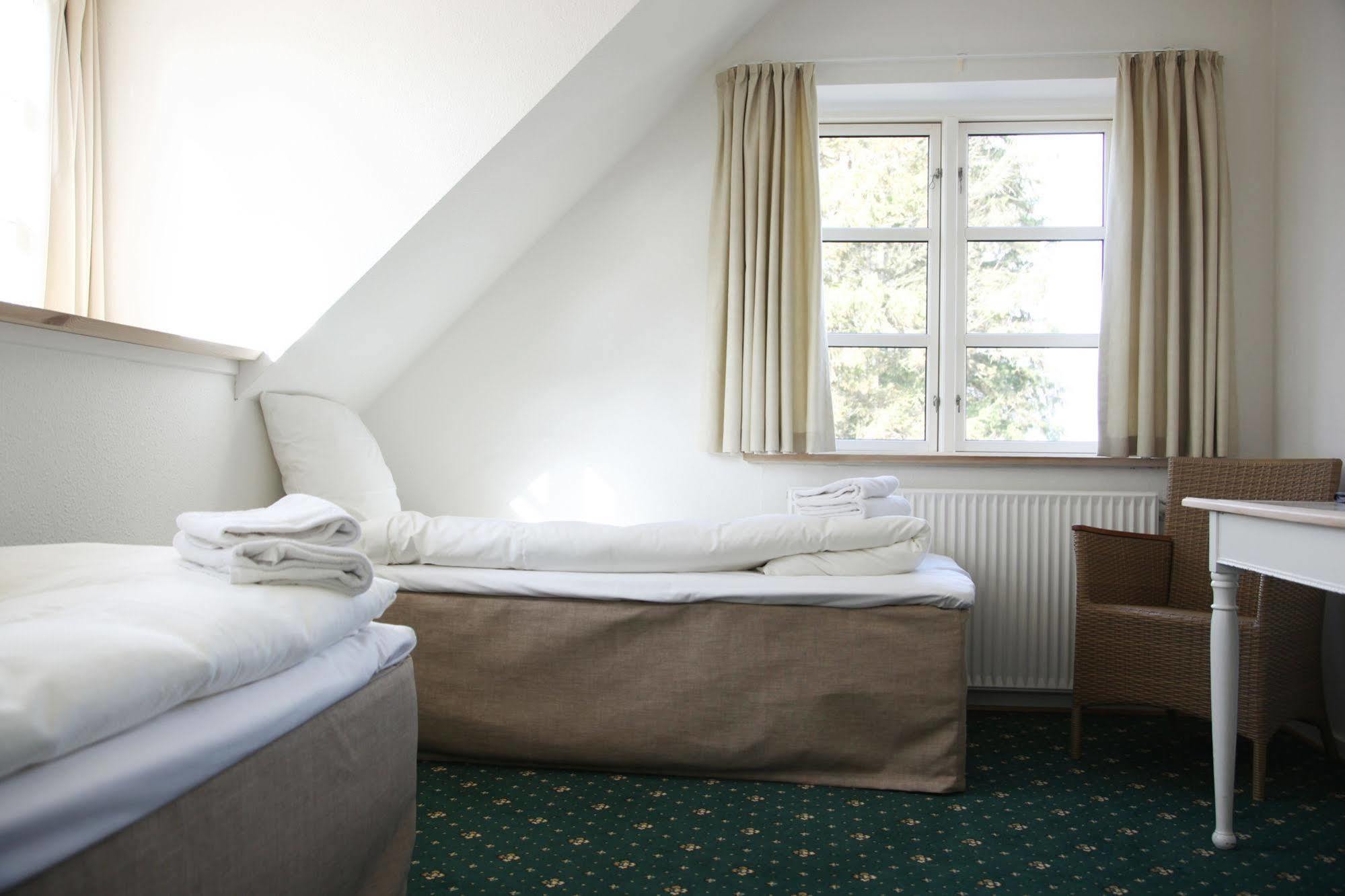 Fangel Kro & Hotel Bellinge Экстерьер фото
